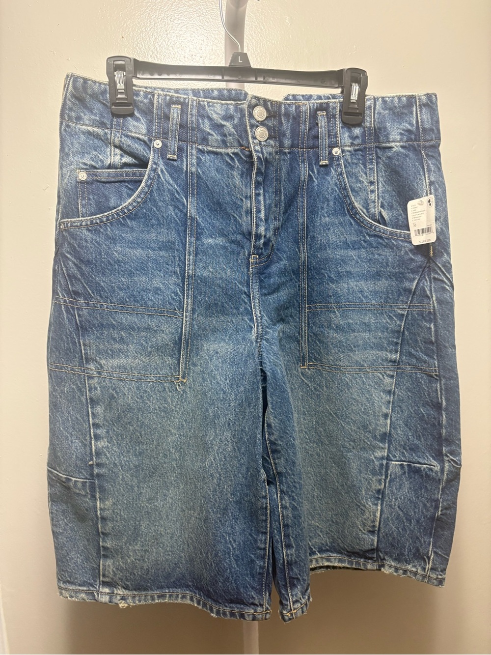Free People Barrel Shorts Blue Denim Shorts - Picture 3 of 8